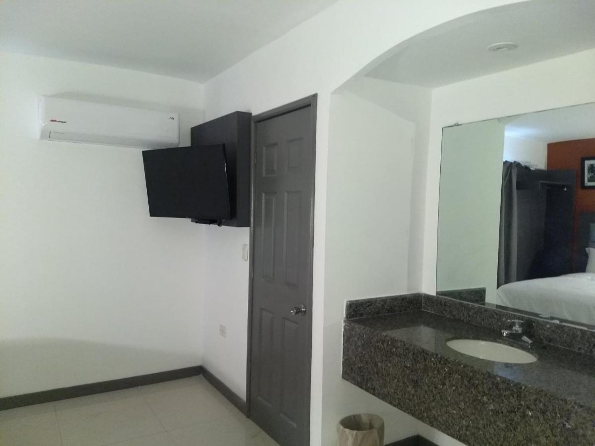 Hotel El Rancho Sabinas Hidalgo Luaran gambar